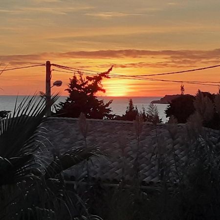 סנרי-סור-מר Appartement Terrasse Vue Mer, Plage Gorguette A 1 Minute A Pied, Wifi,Clim Parking Collectif מראה חיצוני תמונה